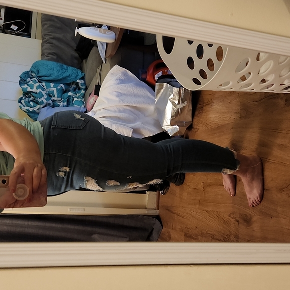 Distressed light denim skinny jeans - Picture 5 of 7